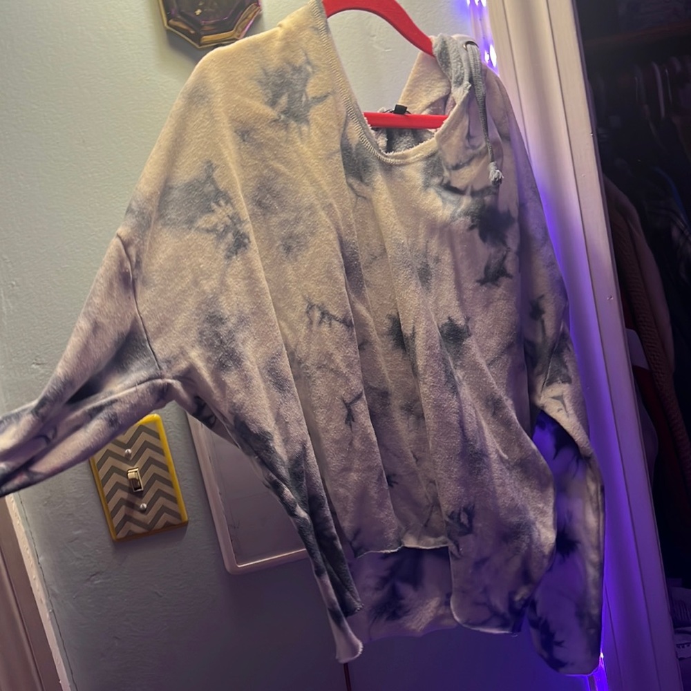 Cropped hoodie.